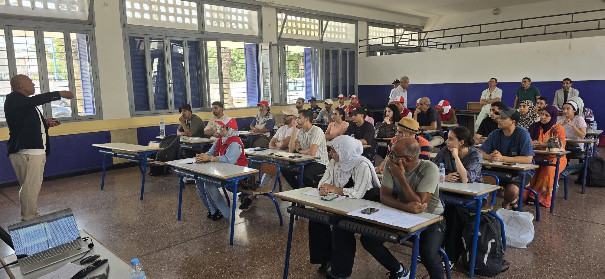 🏆 تطويراً للكفاءات الوطنية: الجامعة الملكية المغربية للغوص تختتم سلسلة دوراتها التكوينية في السباحة بالزعانف 🐬
